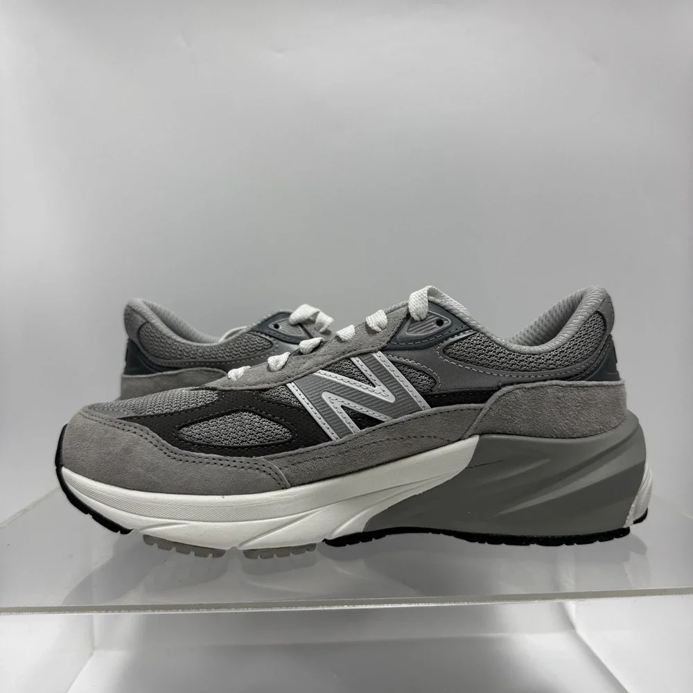 New Balance FuelCell 990v6 GC990GL6 Grey Size 6.5 / 8 Women's Brand New Shoes